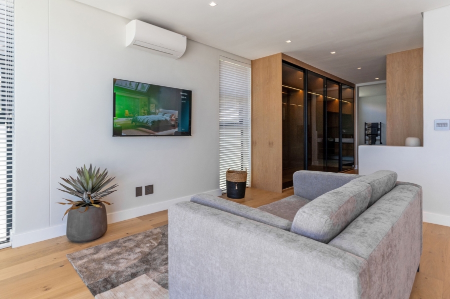 To Let 4 Bedroom Property for Rent in Camps Bay Western Cape